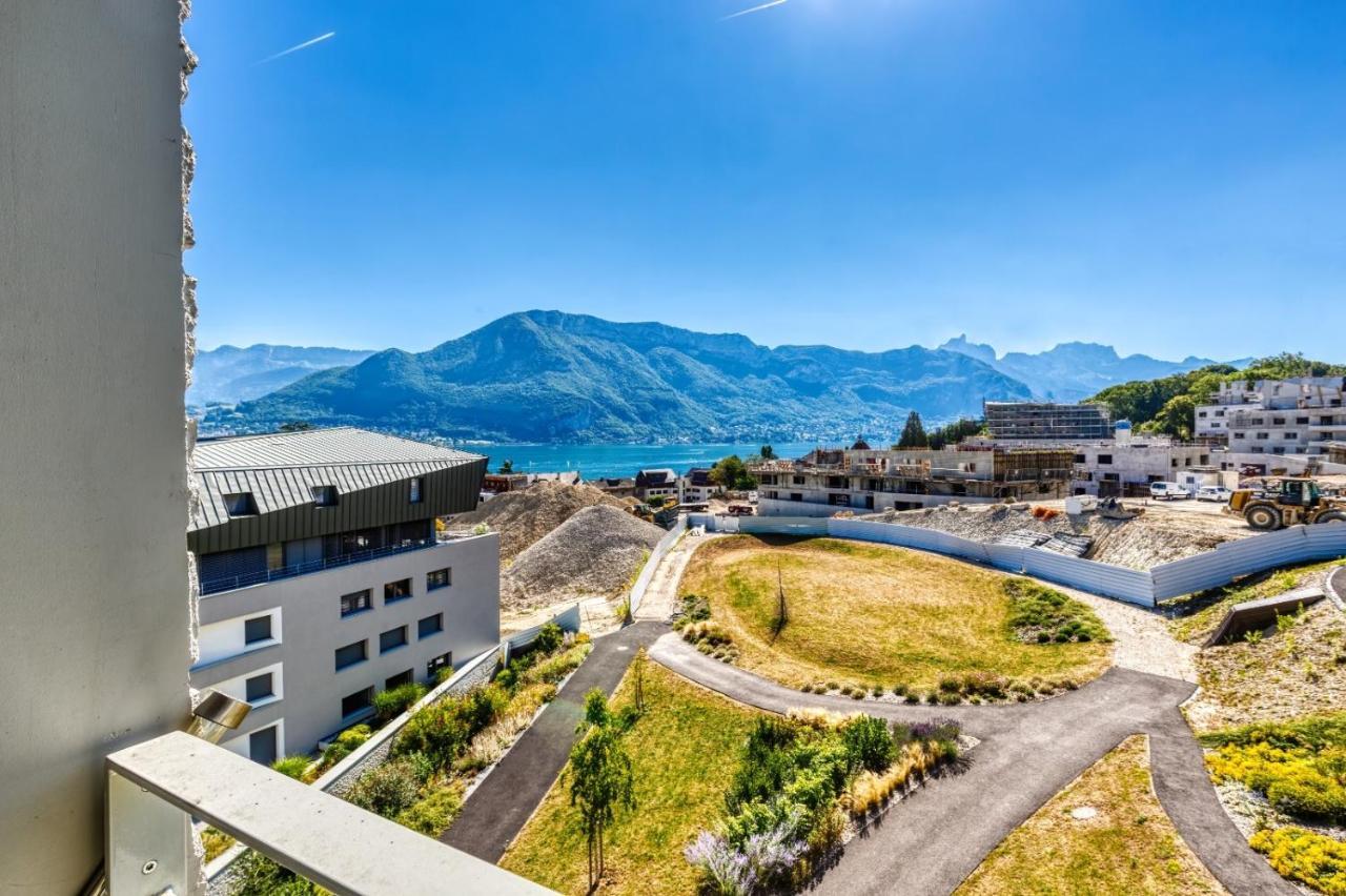 le panorama du lac Annecy Extérieur photo